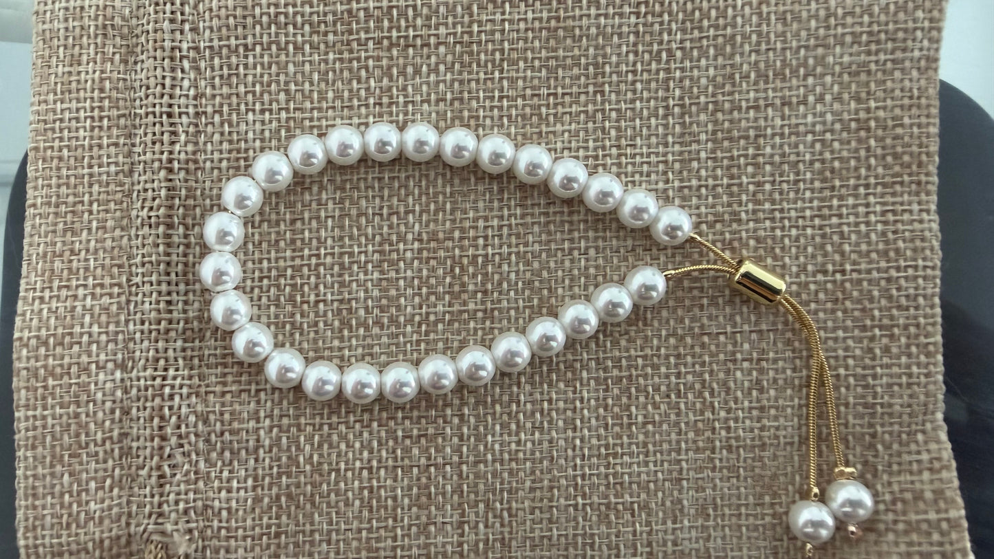 Pearl Slider Bracelet