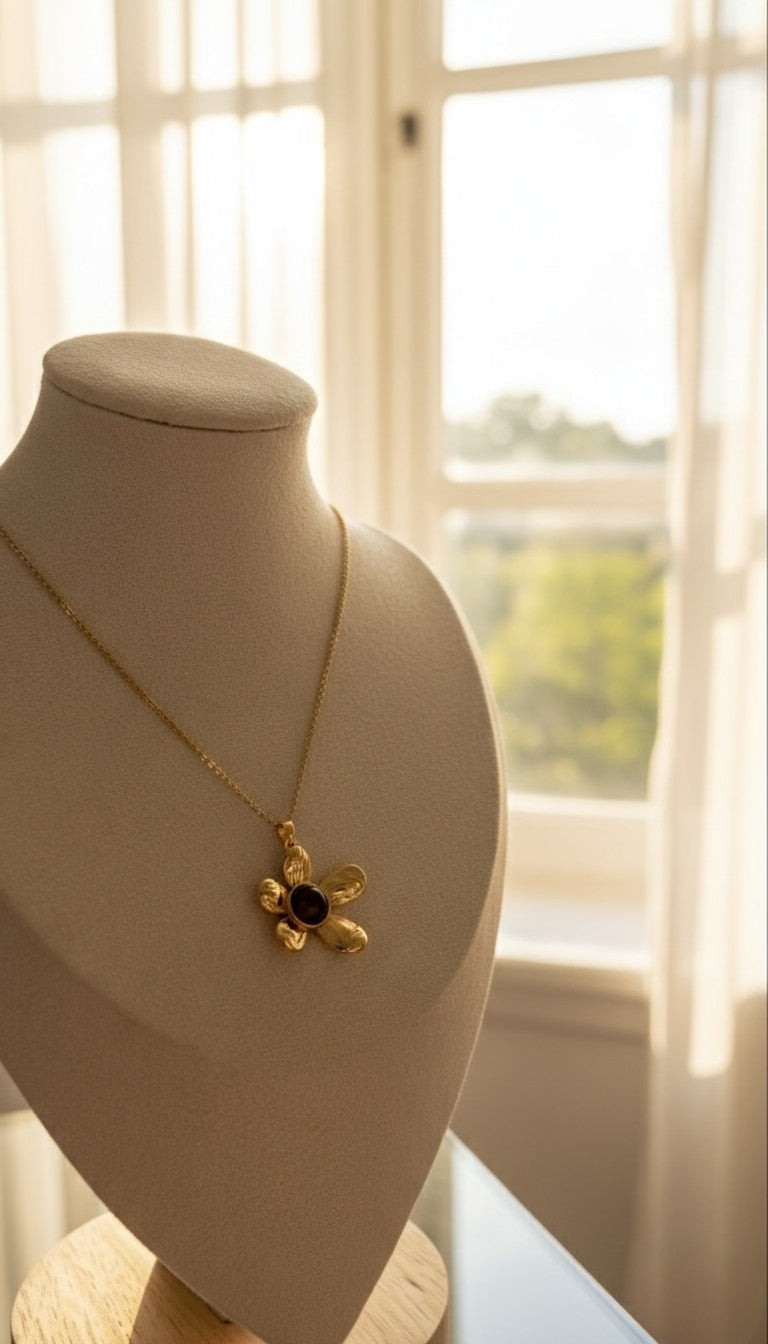 Collar "Golden Eye" en 18K Gold Filled con Ojo de Tigre