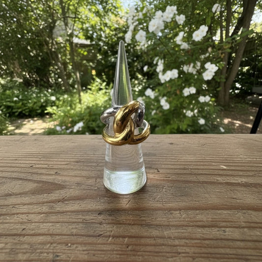 Anillo "Nudo Infinito”